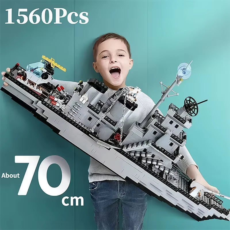 ספינת מלחמה ענקית - 1560 חלקי בניה איכותיים היוצרים 6 תוצרי מלחמה בחבילה אחת לגילאי +6